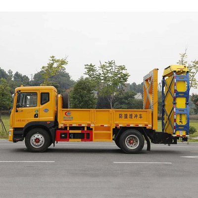 東風(fēng)多利卡D9 100K防撞緩沖車 保障高速安全與交通暢通的智能解決方案