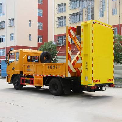 東風(fēng)錦程12T防撞車 道路施工與高速作業(yè)的安全守護(hù)者