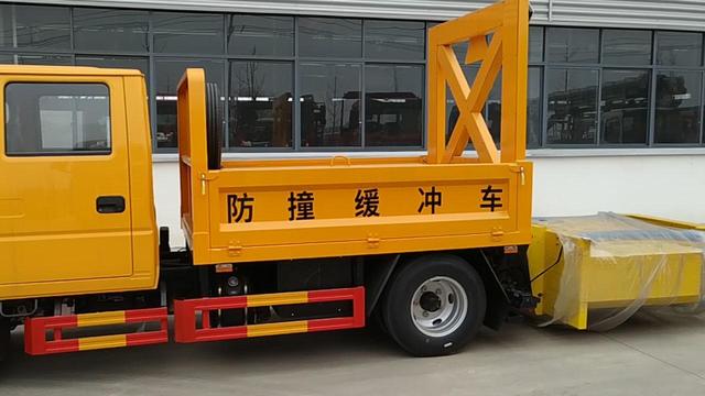 多種防撞型號掃路車，滿足不同工程需求