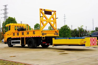 守護(hù)生命，安全護(hù)航——聚焦高速防撞緩沖車與救護(hù)車的專業(yè)應(yīng)用與價值