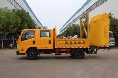 城市清潔新利器 高效智能掃路車產品展示